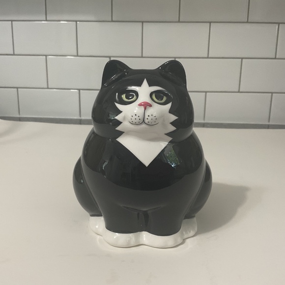 VTG Fat Tuxedo Cat Piggy Bank Ceramic Black and White Cat - Picture 2 of 7